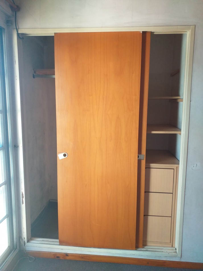 Venta. Depto de tres ambientes. Madrid 2670. Isidro Casanova.