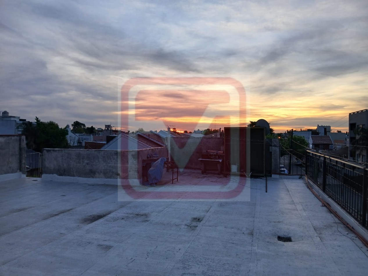 Depto de cuatro ambientes. Roma 2793. Isidro Casanova.