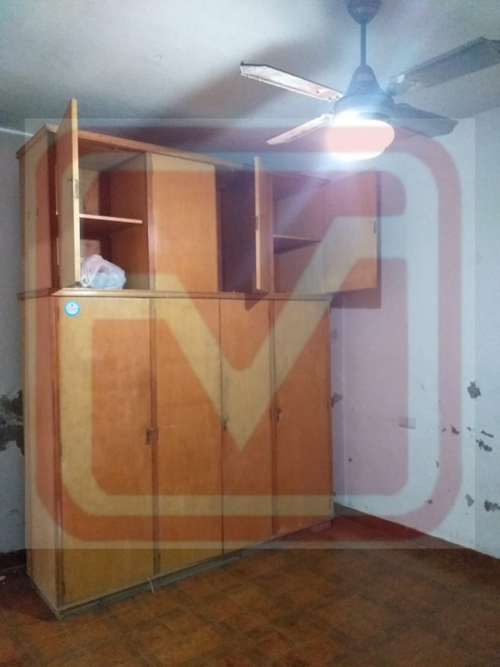 Casa. Dumont 279. Isidro Casanova.