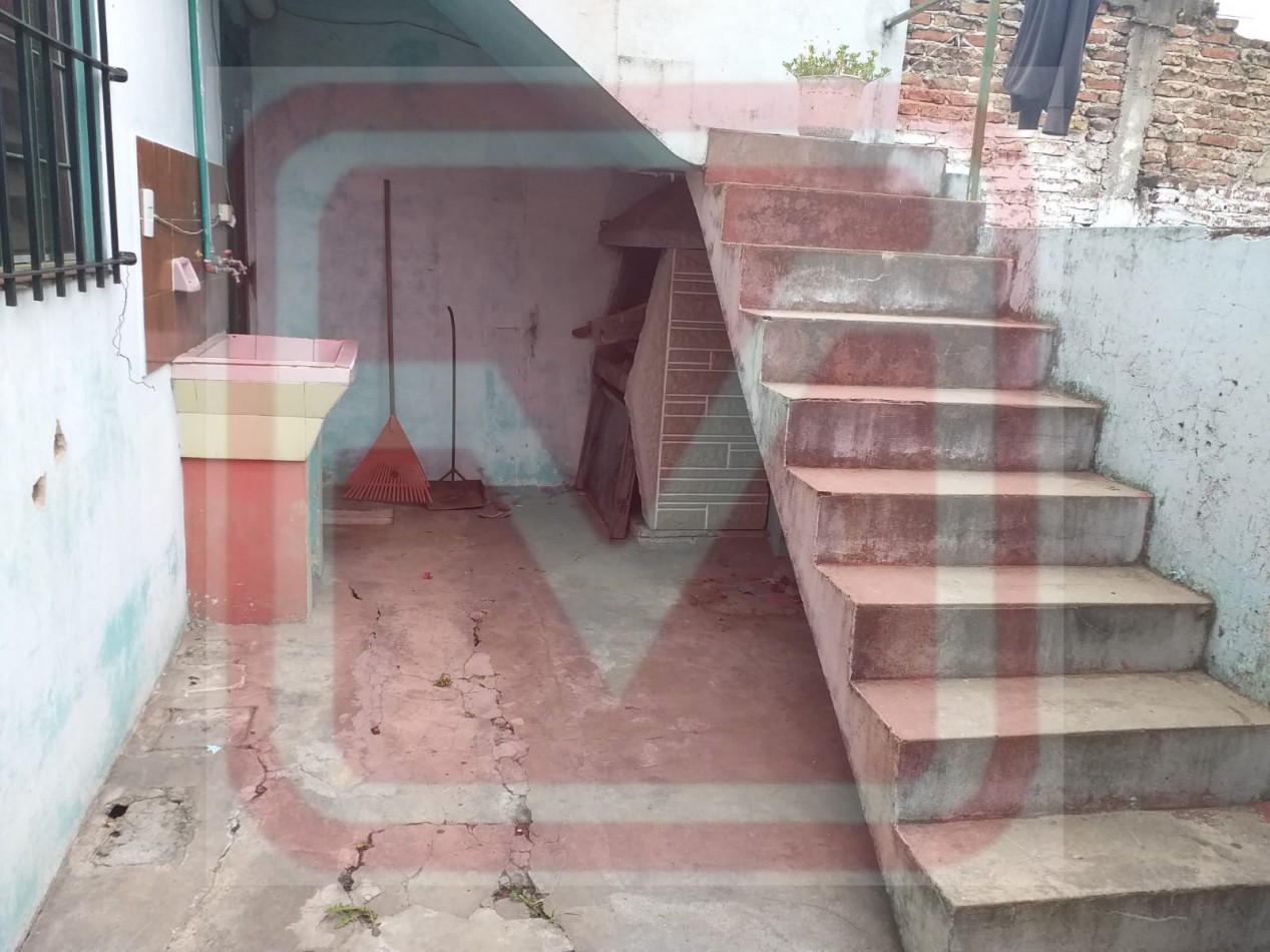 Casa. Dumont 279. Isidro Casanova.