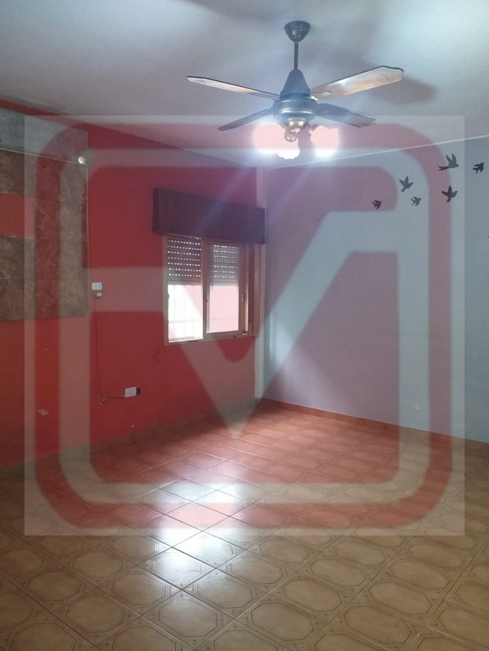 Casa. Dumont 279. Isidro Casanova.