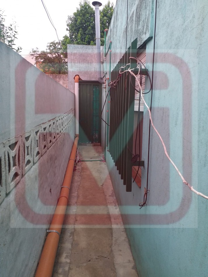 Casa. Dumont 279. Isidro Casanova.