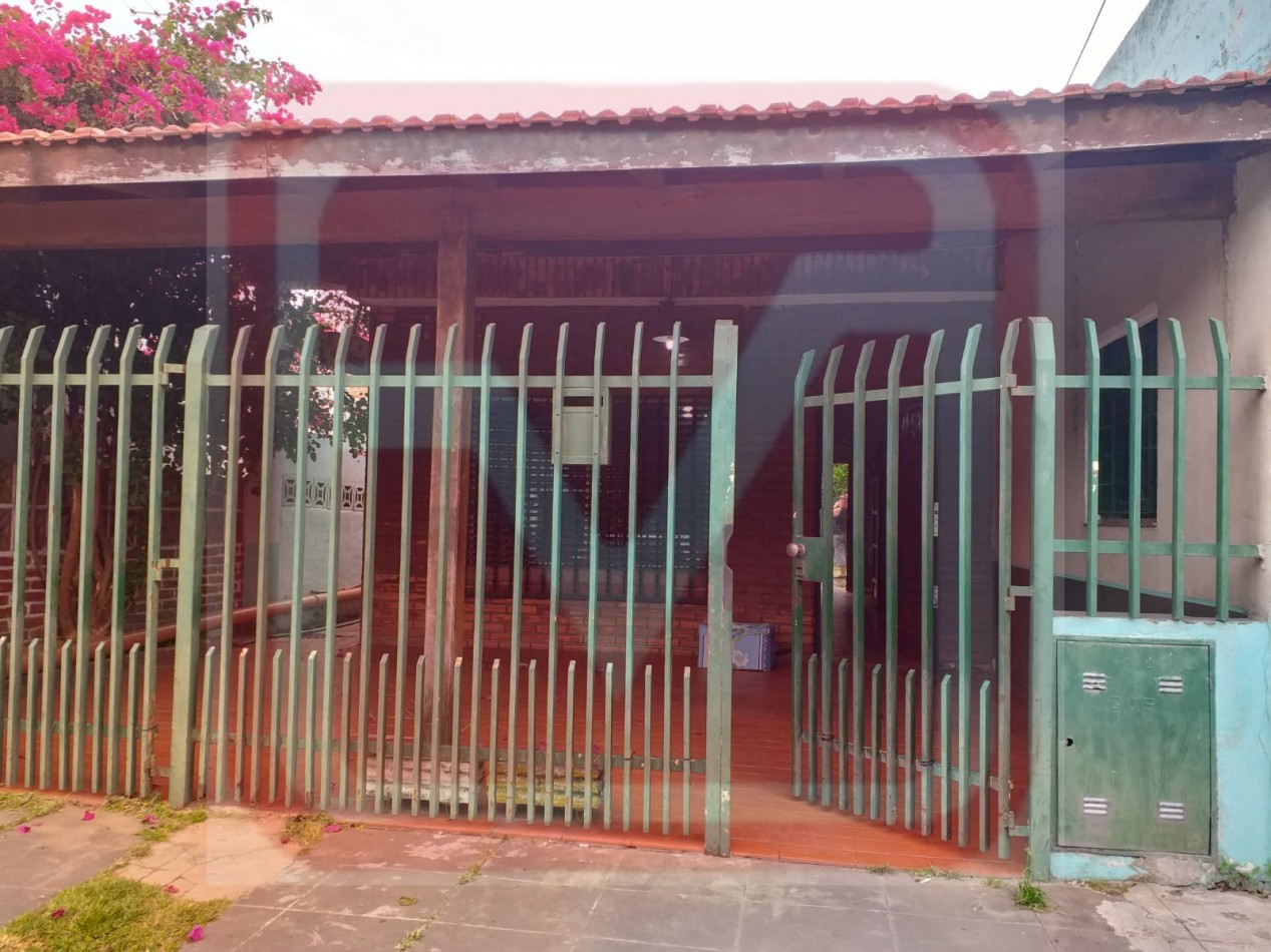 Casa. Dumont 279. Isidro Casanova.