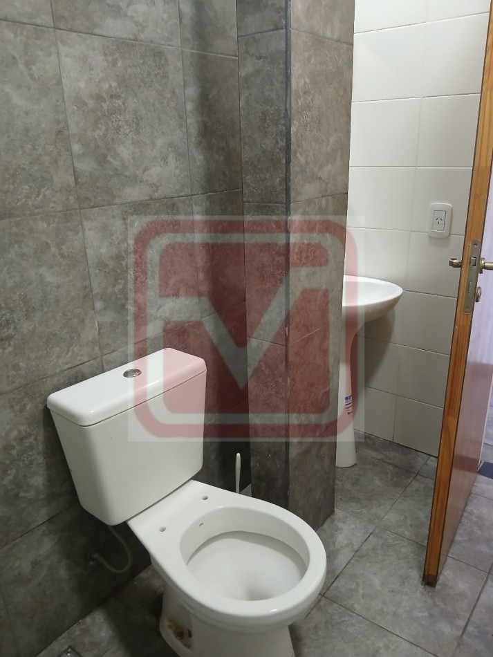  Depto dos ambientes. Rucci 2197. Isidro Casanova.