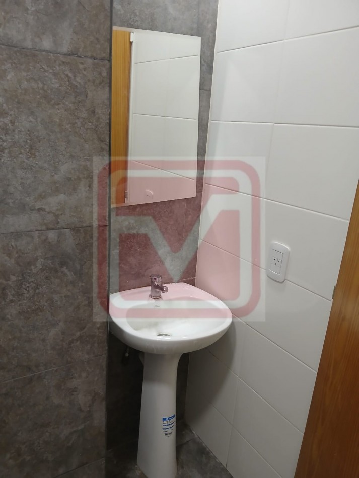  Depto dos ambientes. Rucci 2197. Isidro Casanova.