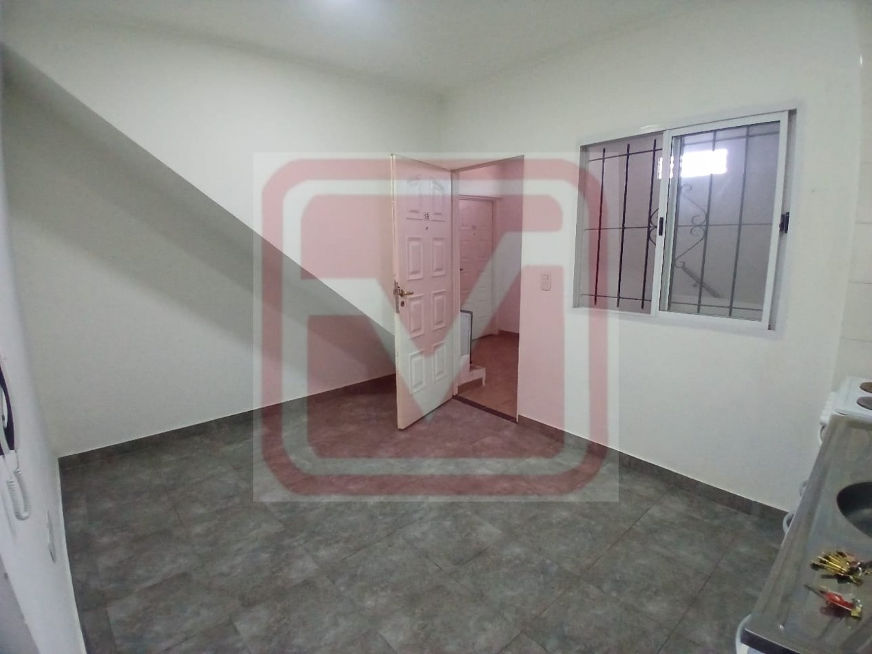  Depto dos ambientes. Rucci 2197. Isidro Casanova.