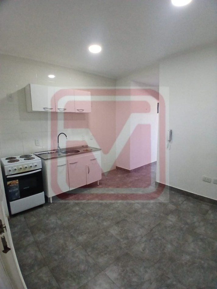  Depto dos ambientes. Rucci 2197. Isidro Casanova.