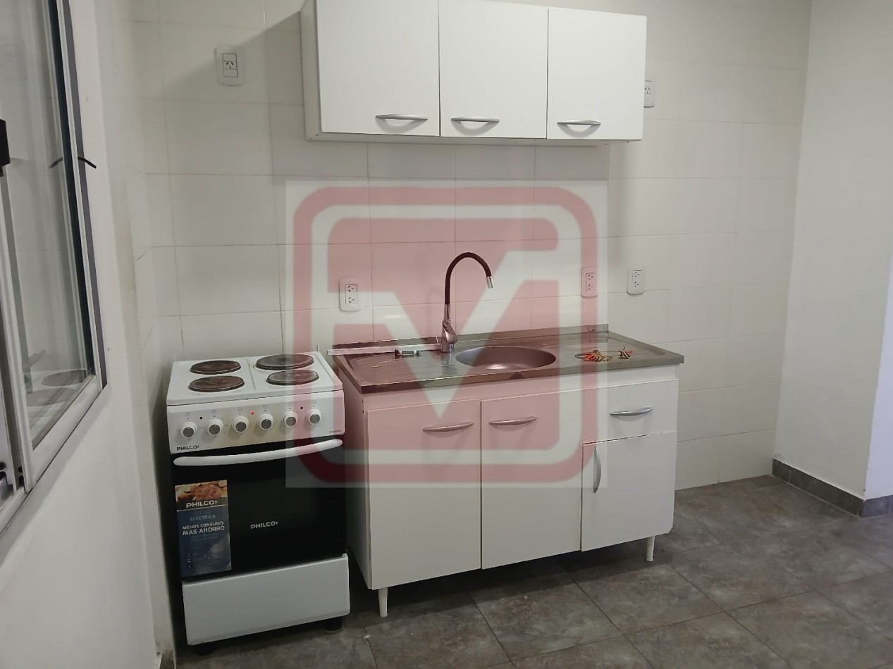  Depto dos ambientes. Rucci 2197. Isidro Casanova.