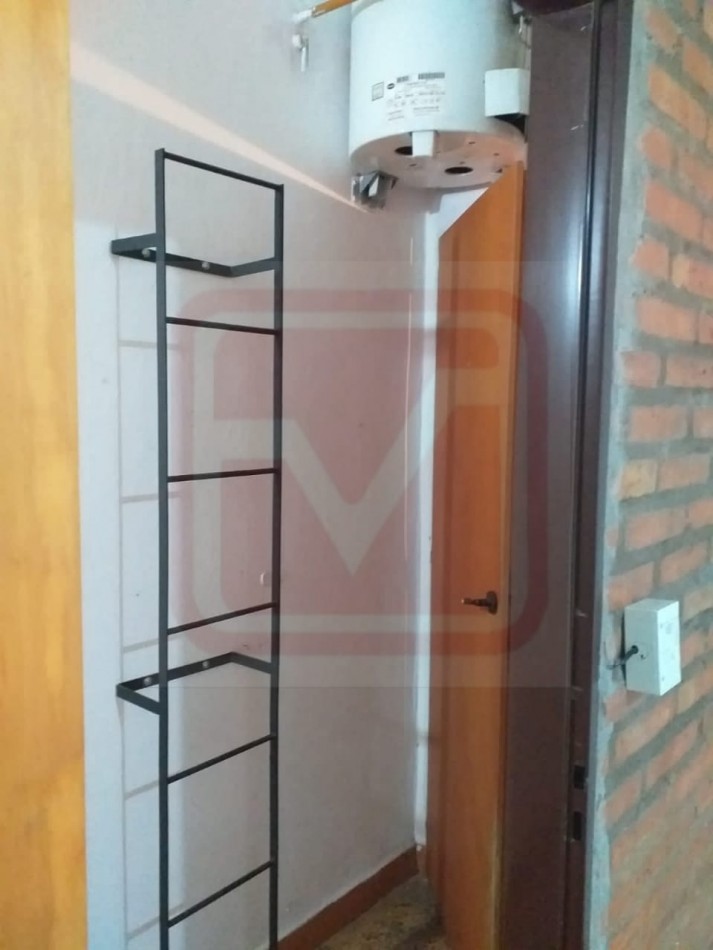 Local. Oficia, consultorios. Madrid 3211. Isidro Casanova. 