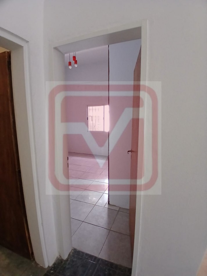 P. H. de tres ambientes. Silvio Olivieri 288. Isidro Casanova.