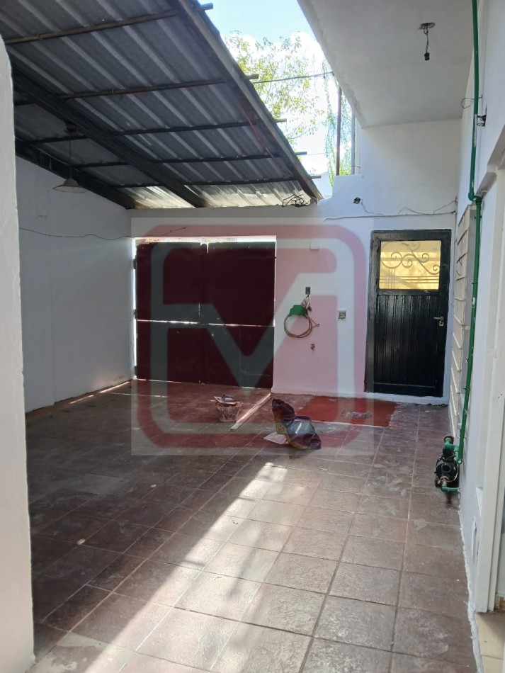 P. H. de tres ambientes. Silvio Olivieri 288. Isidro Casanova.