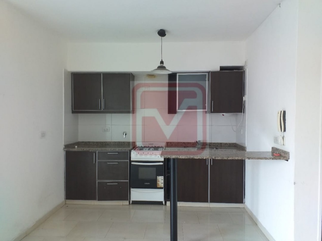 Departamento dos ambientes. Marcon 256, Villa Luzuriaga.