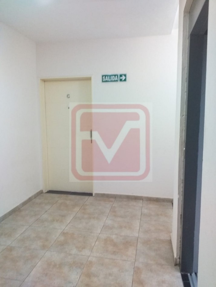 Departamento dos ambientes. Marcon 256, Villa Luzuriaga.