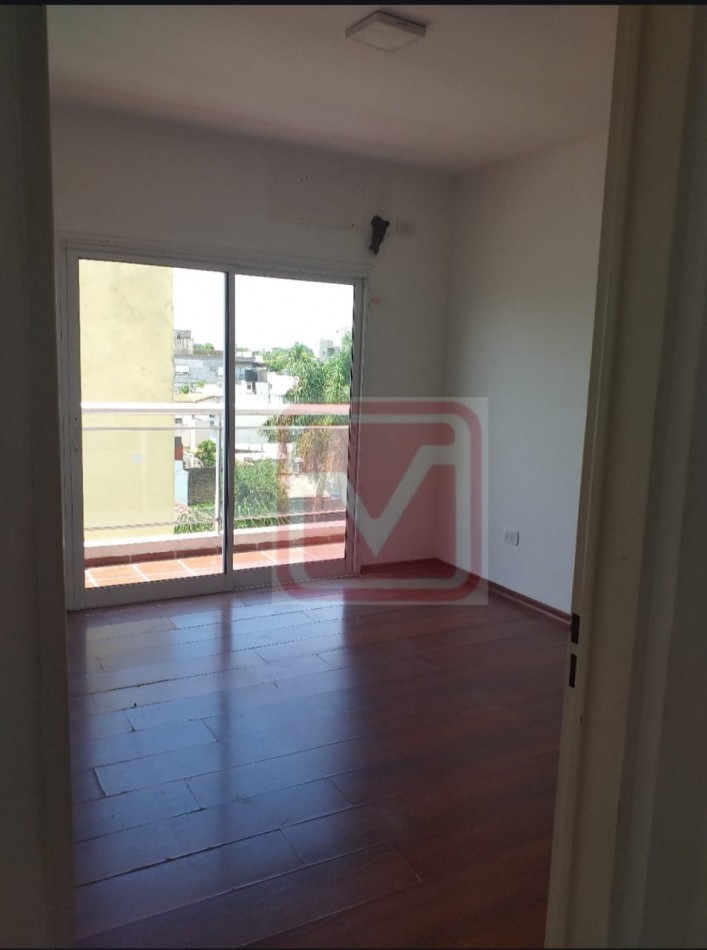 Departamento dos ambientes. Marcon 256, Villa Luzuriaga.