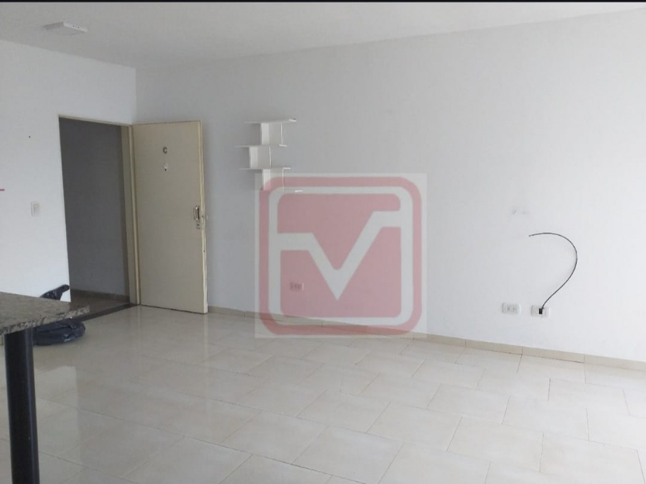 Departamento dos ambientes. Marcon 256, Villa Luzuriaga.