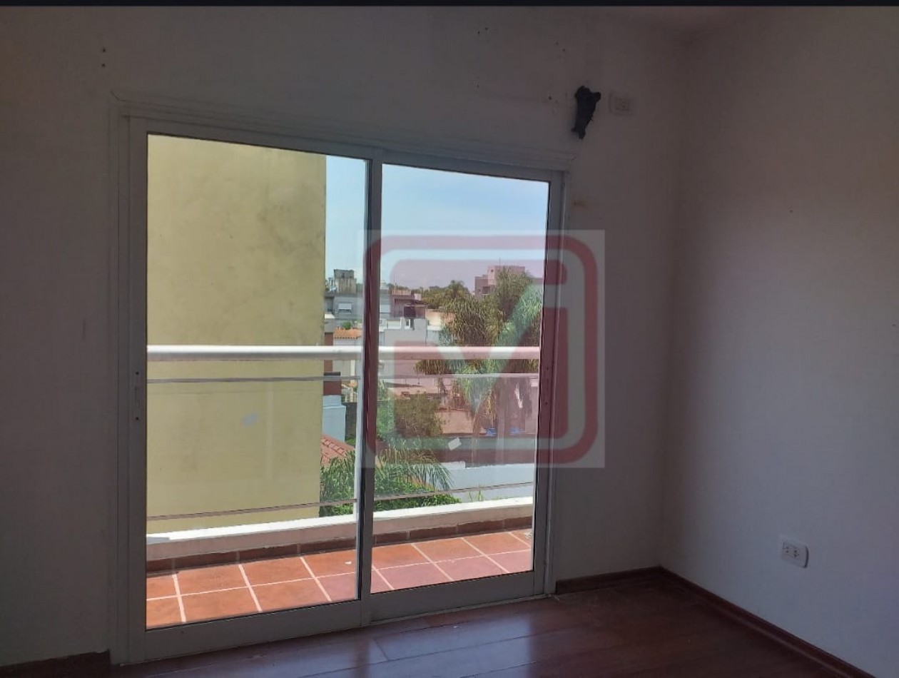 Departamento dos ambientes. Marcon 256, Villa Luzuriaga.