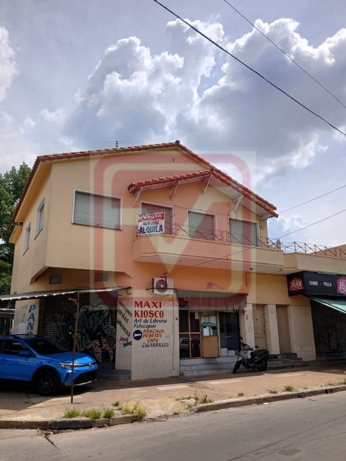 Departamentod de tres ambientes. Malvinas 3287. Isidro Casanova. 