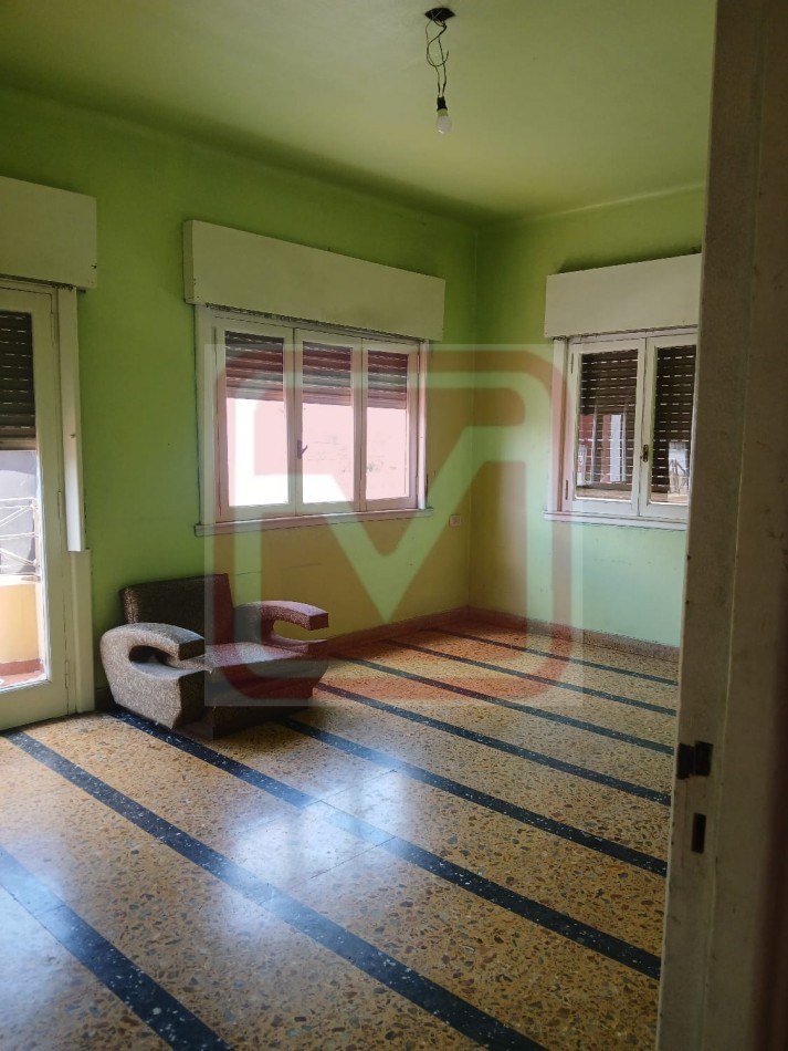 Departamentod de tres ambientes. Malvinas 3287. Isidro Casanova. 