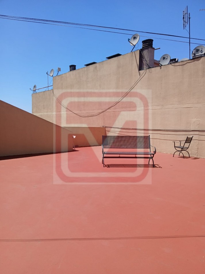 Depto dos ambientes. Roma 3226. Isidro Casanova. 