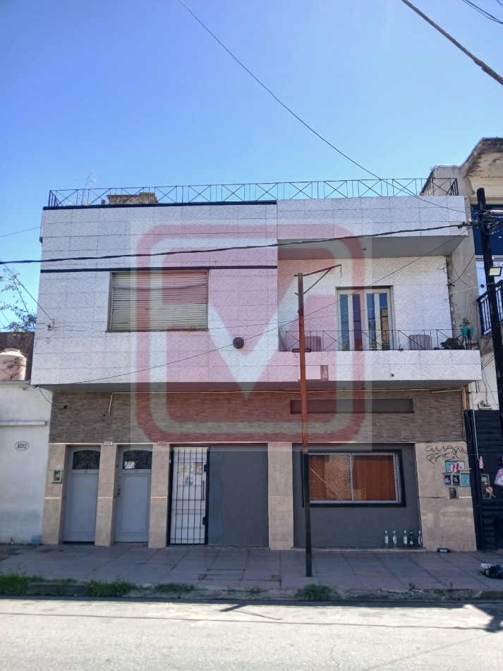 Depto tres ambientes. Islas Malvinas 3020. Isidro Casanova.