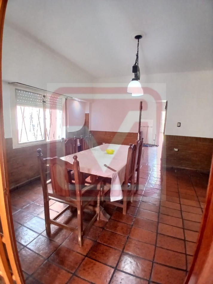 Vivienda de cuatro ambientes. Marcelo T. de Alvear 1246. Rafael Castillo.