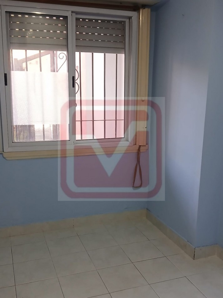 Ph de tres ambientes. Oncativo 182. Ramos Mejia.