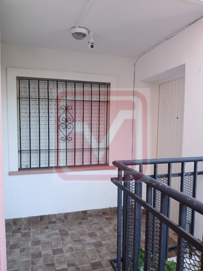 Ph de tres ambientes. Oncativo 182. Ramos Mejia.