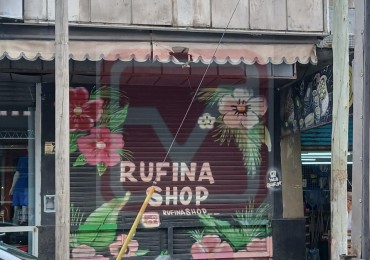  Local. Espinosa 4895. Isidro Casanova.  