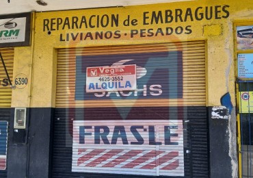 Local. Brig. Gral. J. M de Rosas 6394. Isidro Casanova.