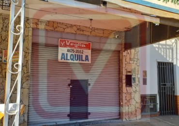 Local. Lascano 6272. Isidro Casanova.