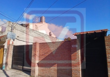 Alquiler. Duplex de dos ambientes. Bruselas 1521. Luzuriaga.